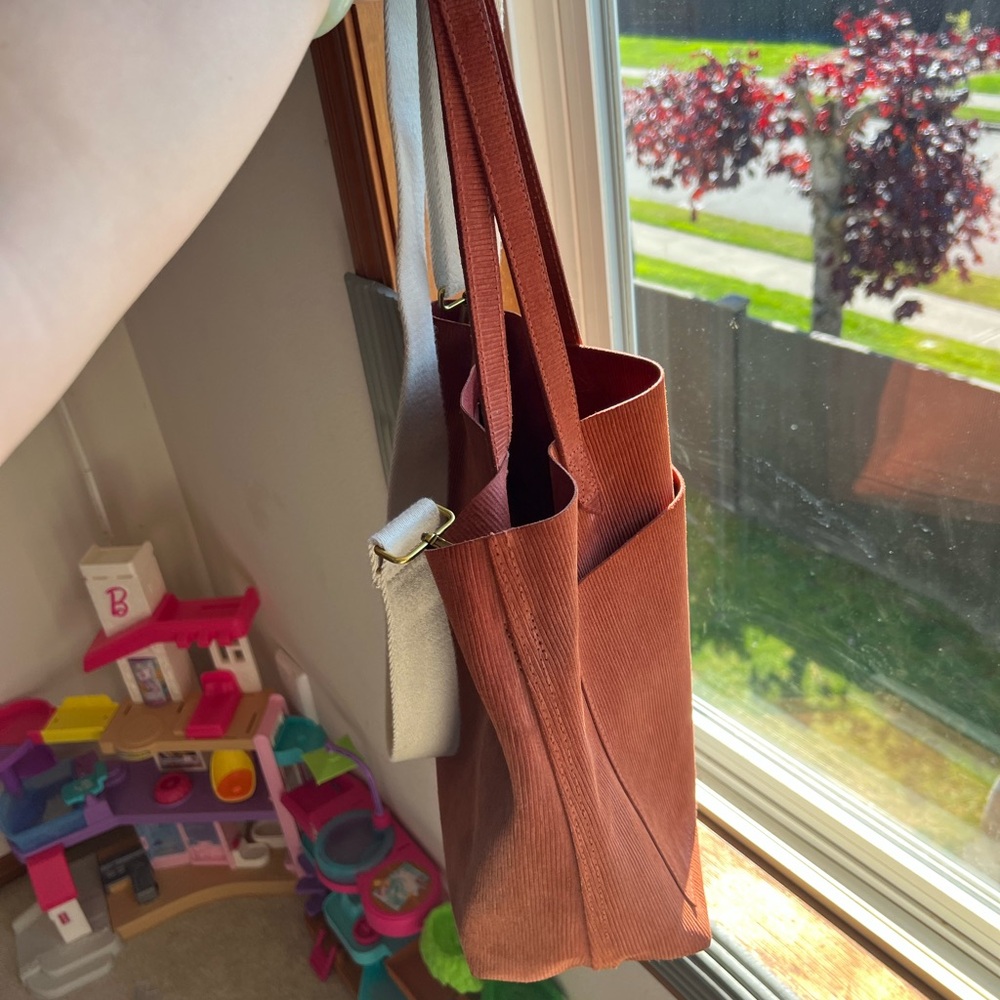 Madewell Orange Transport Italian Corduroy Suede Tote Bag - Picture 2 of 7